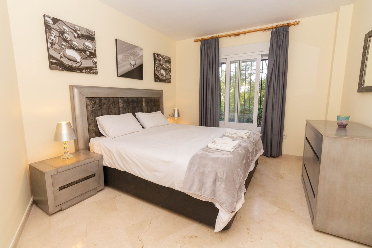 Te koop Gelijkvloers appartement Costa Del Sol Elviria € 725.000,-