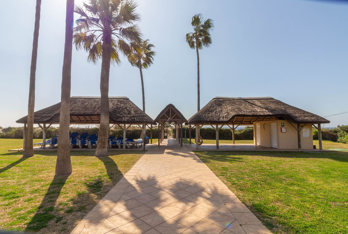 Te koop Gelijkvloers appartement Costa Del Sol Elviria € 725.000,-