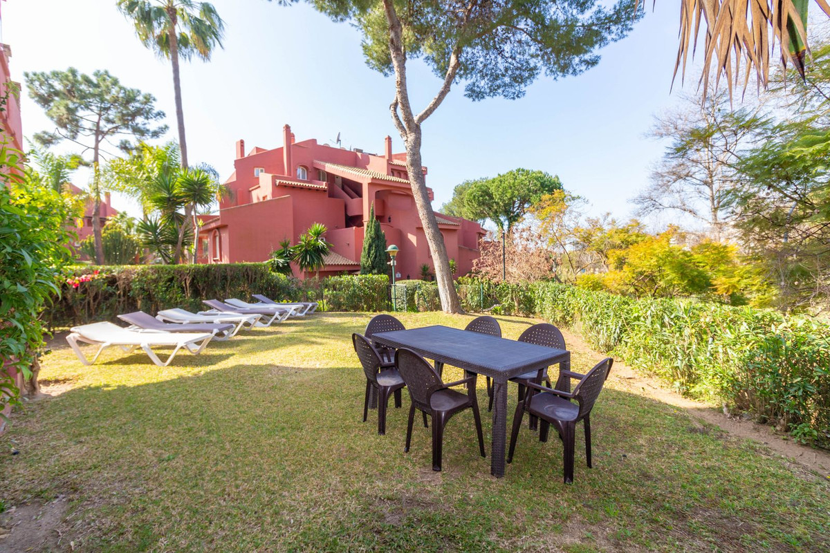 Te koop Gelijkvloers appartement Costa Del Sol Elviria € 725.000,-