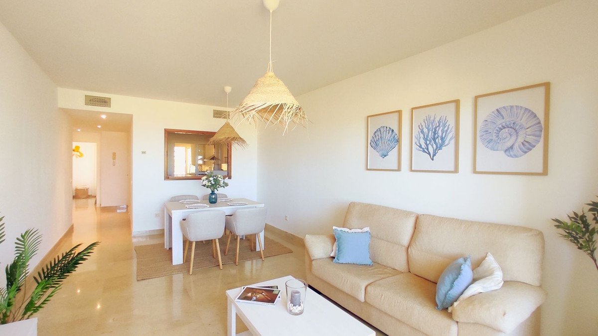 Te koop Middle Floor Apartment Costa Del Sol La Duquesa € 260.000,-