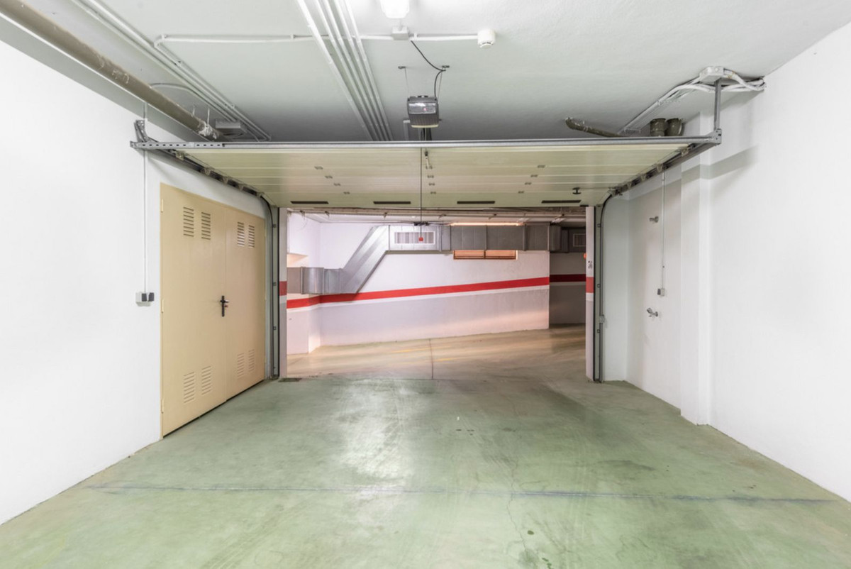 Te koop Herenhuis Costa Del Sol Estepona € 495.000,-