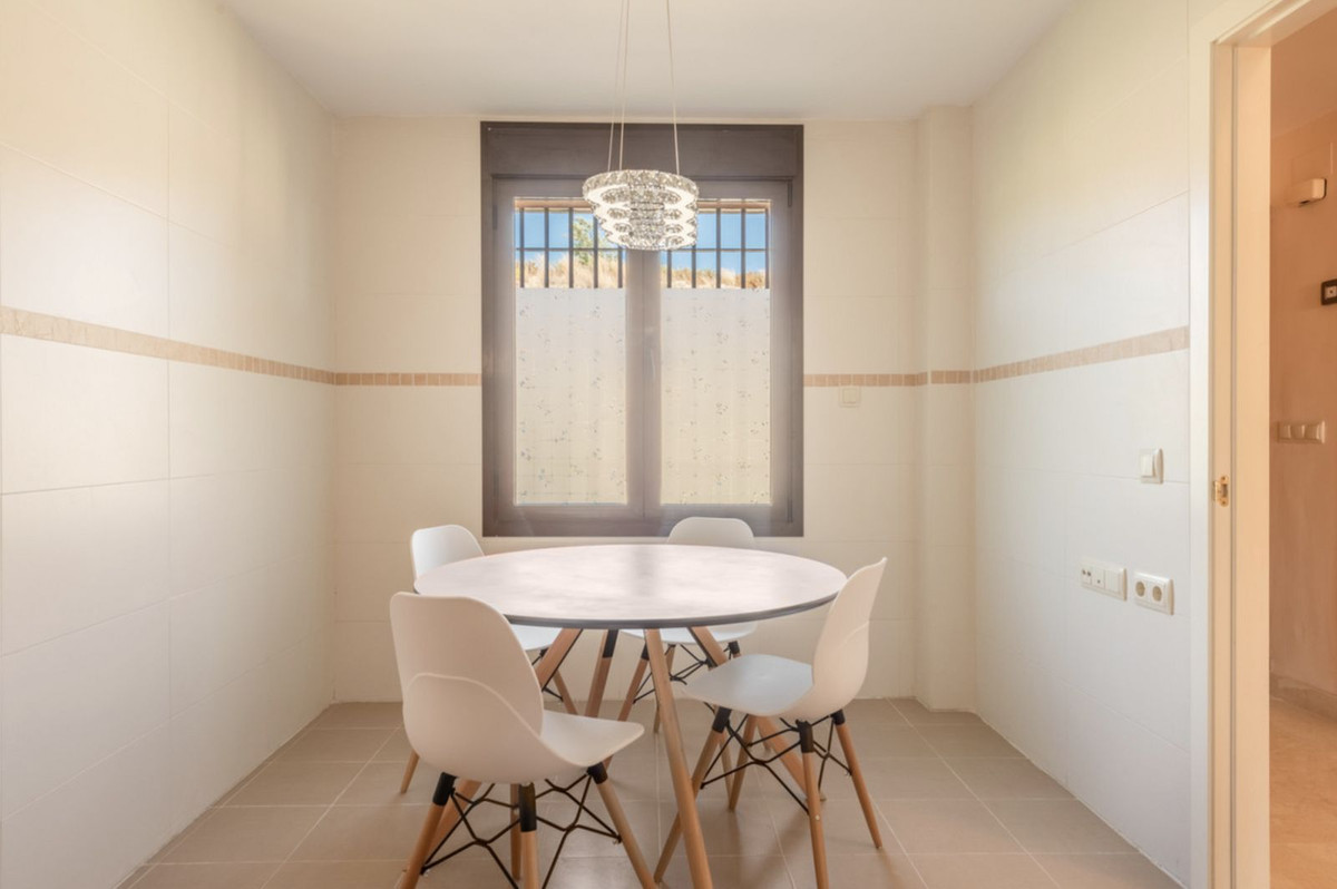 Te koop Herenhuis Costa Del Sol Estepona € 495.000,-