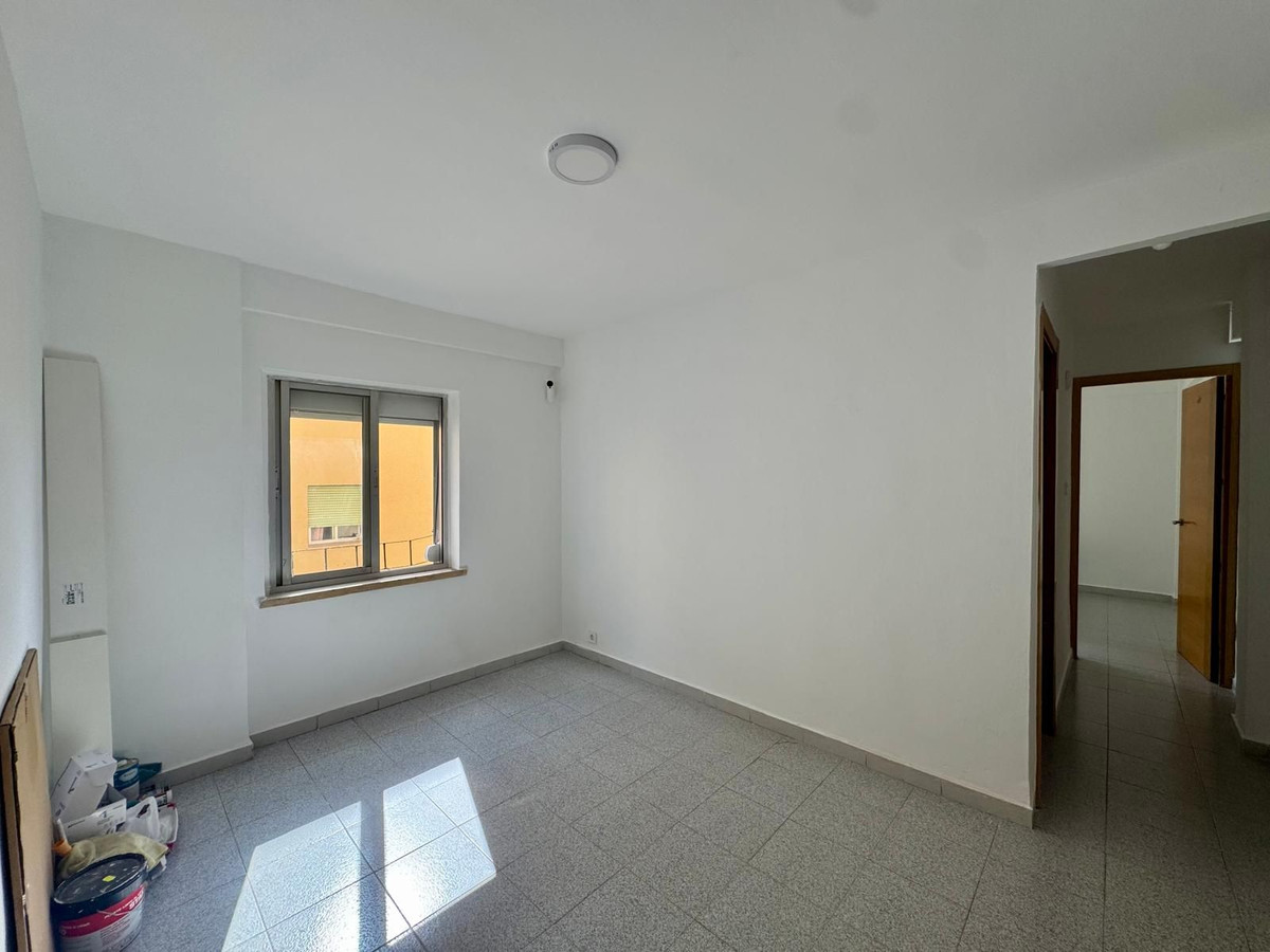 Te koop Middle Floor Apartment Costa Del Sol Málaga € 149.000,-