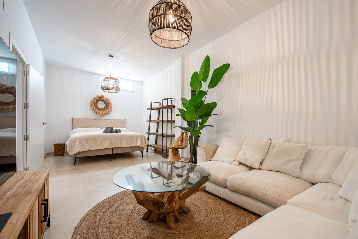 Te koop Herenhuis Costa Del Sol Calahonda € 739.000,-
