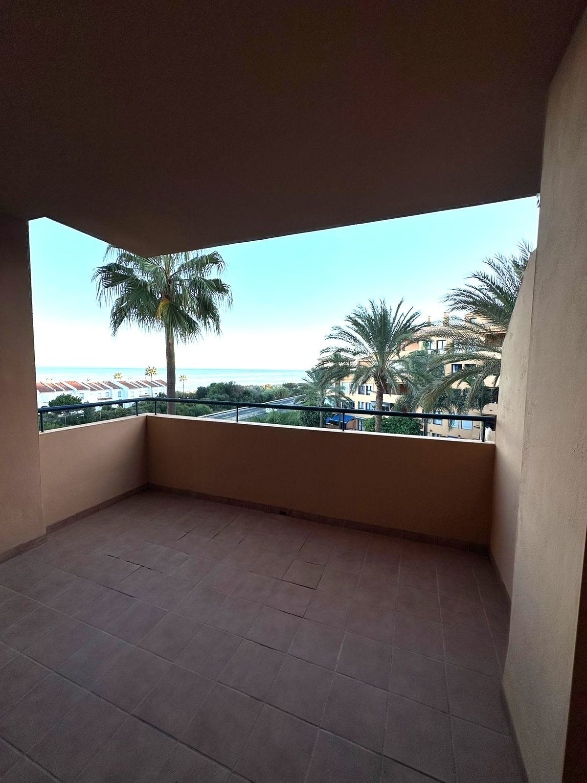 Te koop Middle Floor Apartment Costa Del Sol Manilva € 275.000,-