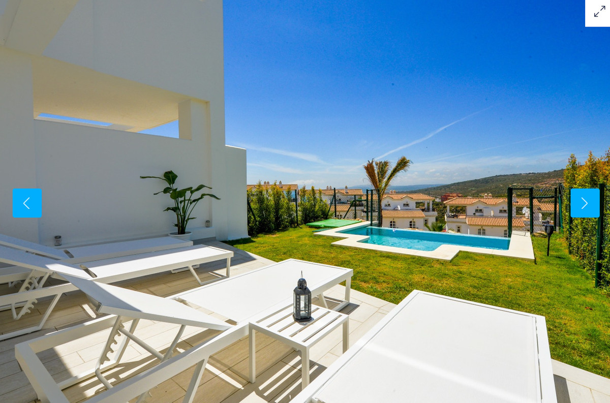 Te koop Herenhuis Costa Del Sol Manilva € 619.000,-