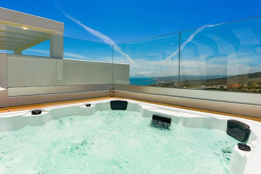 Te koop Herenhuis Costa Del Sol Manilva € 619.000,-