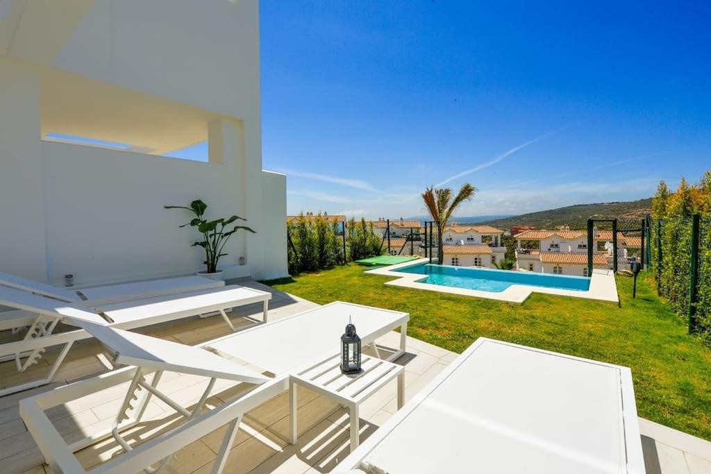 Te koop Herenhuis Costa Del Sol Manilva € 619.000,-