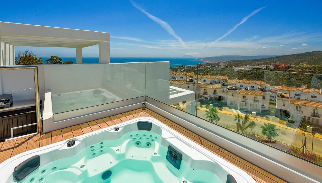 Te koop Herenhuis Costa Del Sol Manilva € 619.000,-