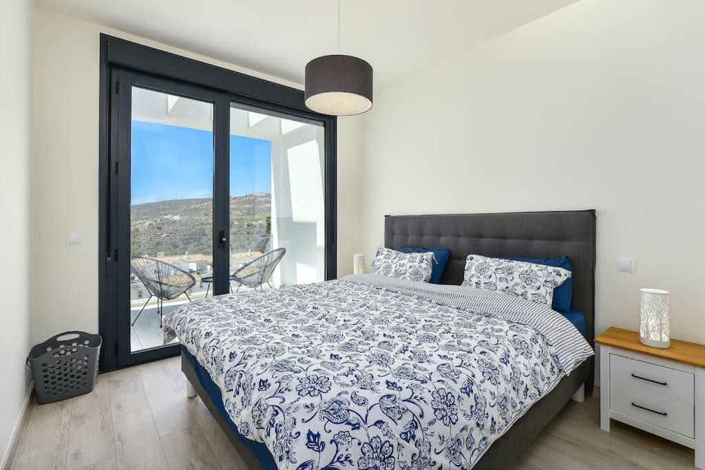 Te koop Herenhuis Costa Del Sol Manilva € 619.000,-