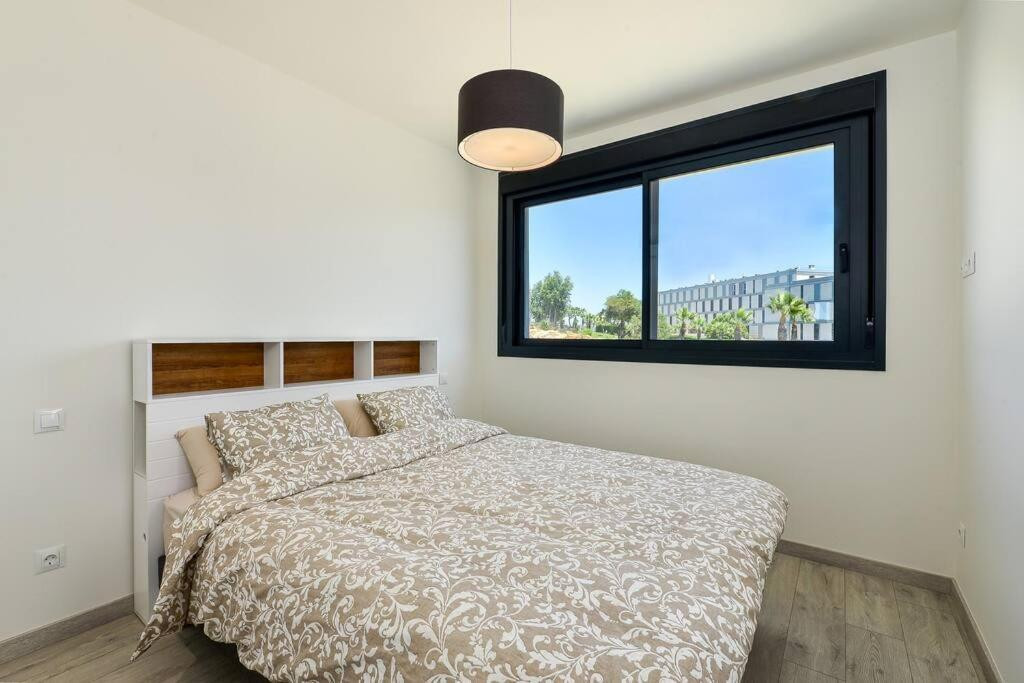 Te koop Herenhuis Costa Del Sol Manilva € 619.000,-