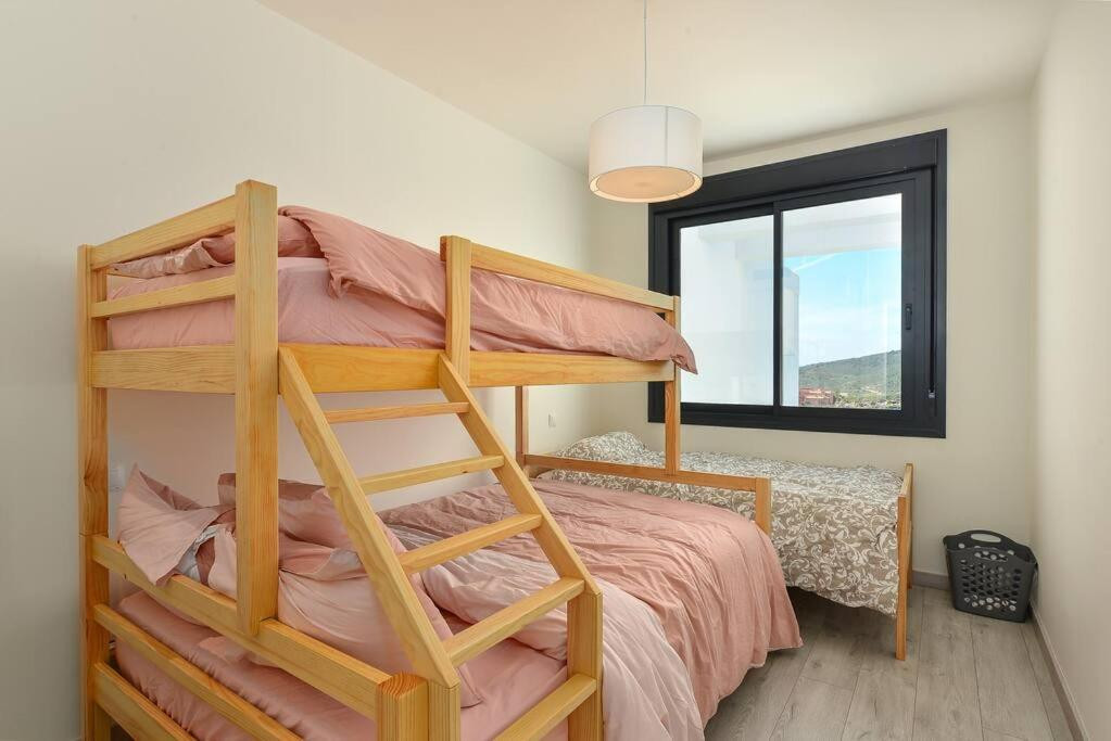 Te koop Herenhuis Costa Del Sol Manilva € 619.000,-