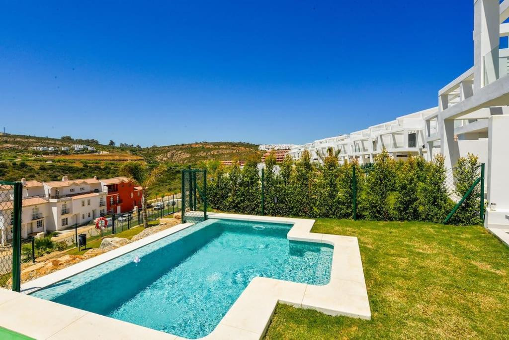 Te koop Herenhuis Costa Del Sol Manilva € 619.000,-