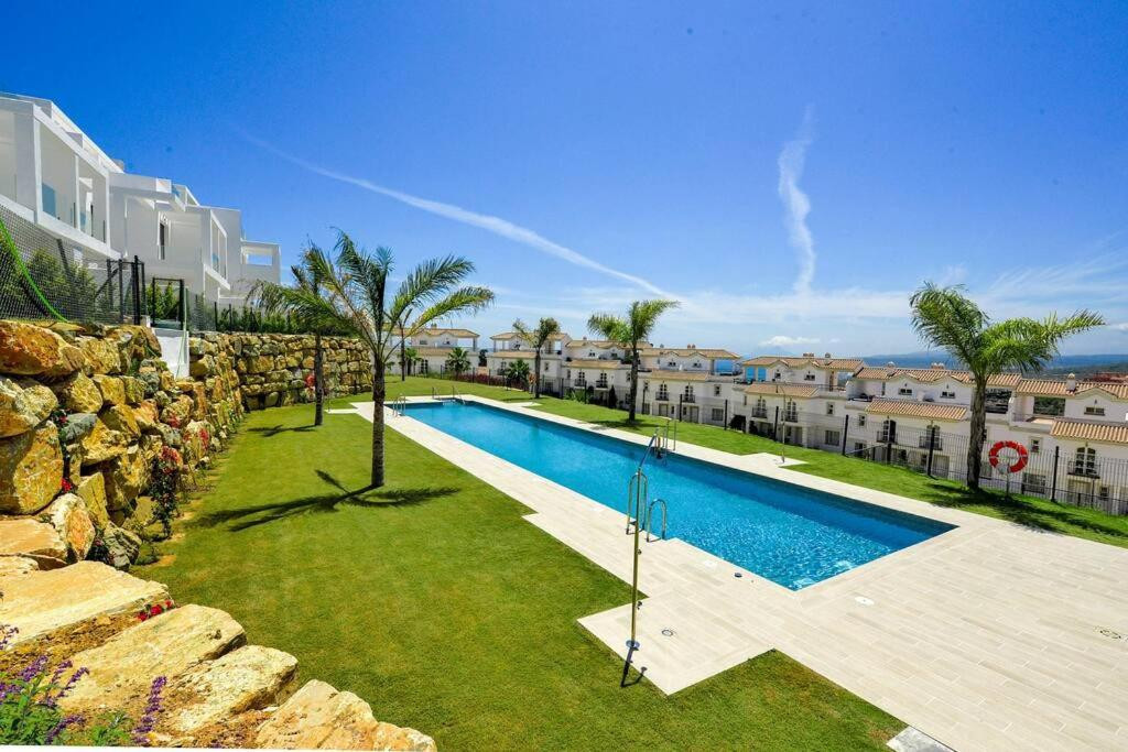 Te koop Herenhuis Costa Del Sol Manilva € 619.000,-