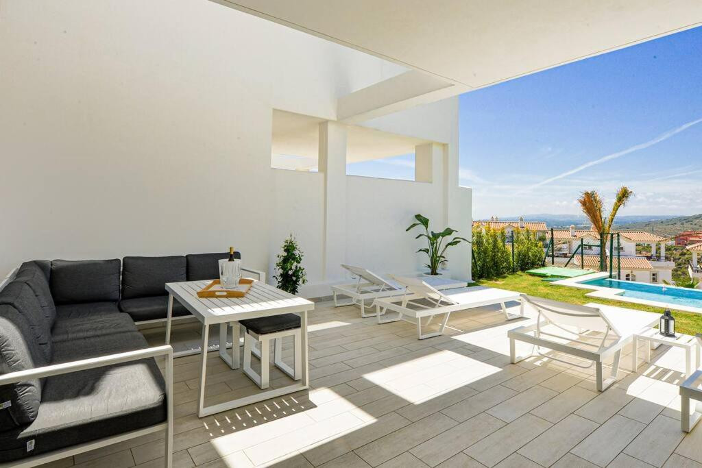 Te koop Herenhuis Costa Del Sol Manilva € 619.000,-