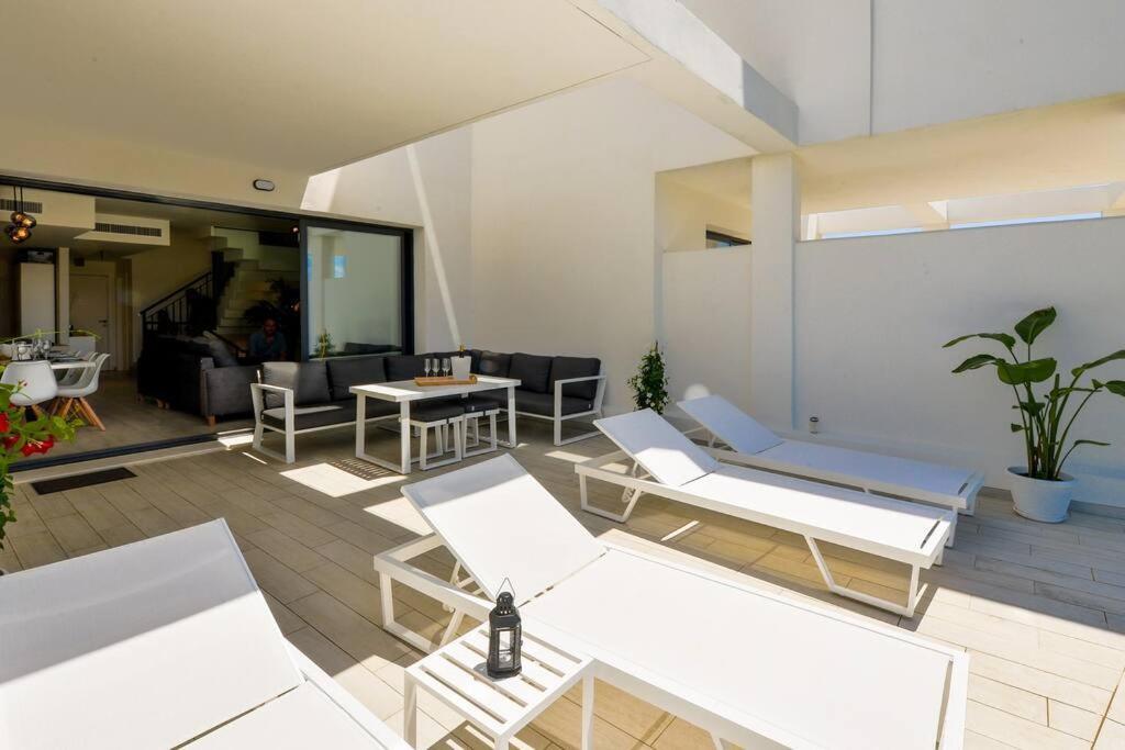 Te koop Herenhuis Costa Del Sol Manilva € 619.000,-