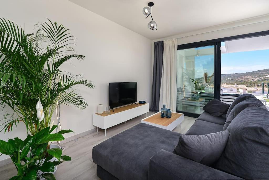 Te koop Herenhuis Costa Del Sol Manilva € 619.000,-