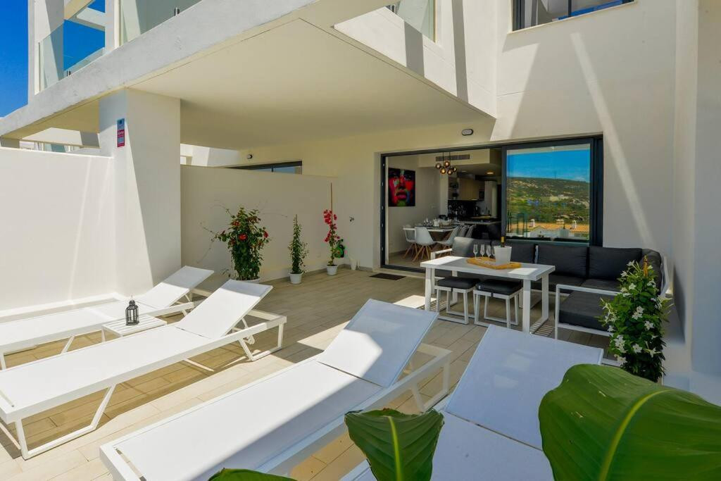 Te koop Herenhuis Costa Del Sol Manilva € 619.000,-