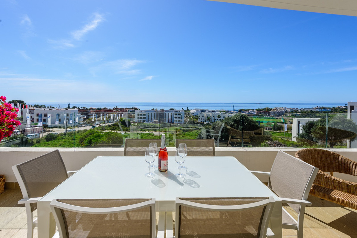 Te koop Middle Floor Apartment Costa Del Sol Estepona € 460.000,-