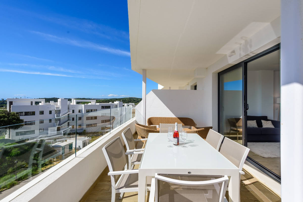 Te koop Middle Floor Apartment Costa Del Sol Estepona € 460.000,-