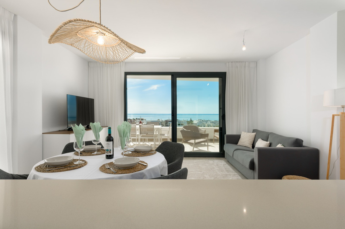Te koop Middle Floor Apartment Costa Del Sol Estepona € 460.000,-