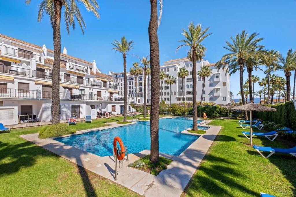 Te koop Gelijkvloers appartement Costa Del Sol La Duquesa € 430.000,-