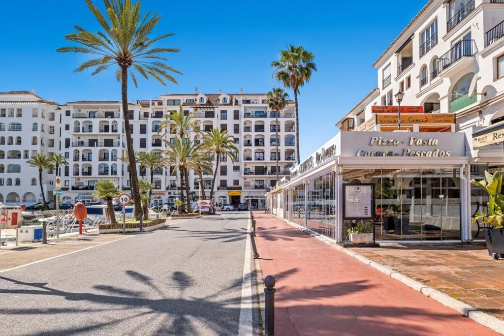 Te koop Gelijkvloers appartement Costa Del Sol La Duquesa € 430.000,-