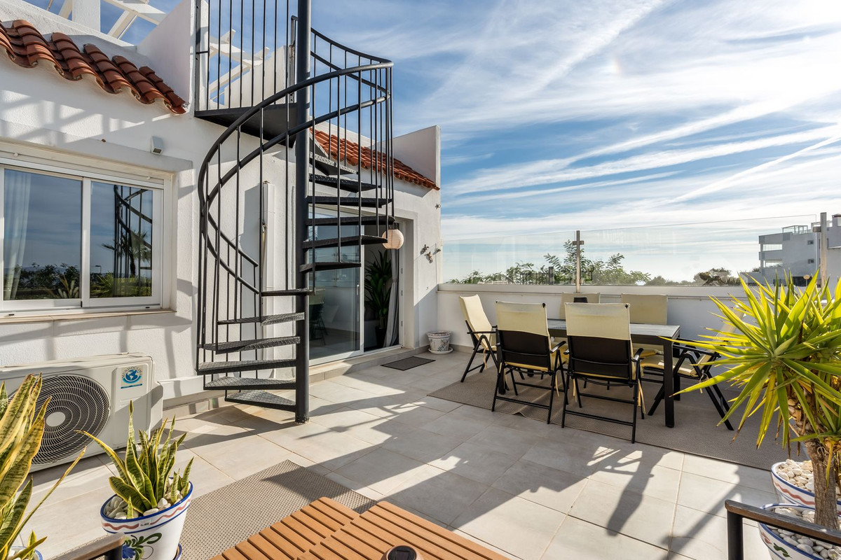 Te koop Penthouse Costa Del Sol Casares Playa € 259.000,-