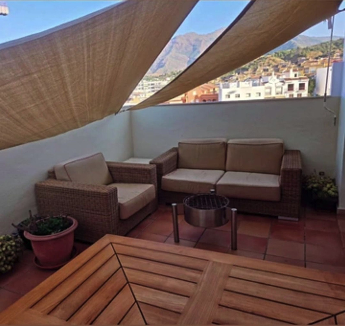 Te koop Half vrijstaand huis Costa Del Sol Estepona € 740.000,-