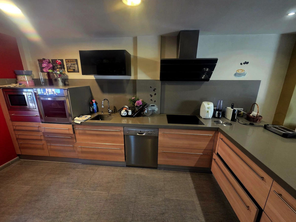 Te koop Half vrijstaand huis Costa Del Sol Estepona € 740.000,-