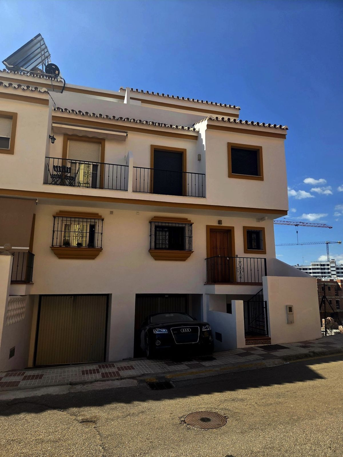 Te koop Half vrijstaand huis Costa Del Sol Estepona € 740.000,-