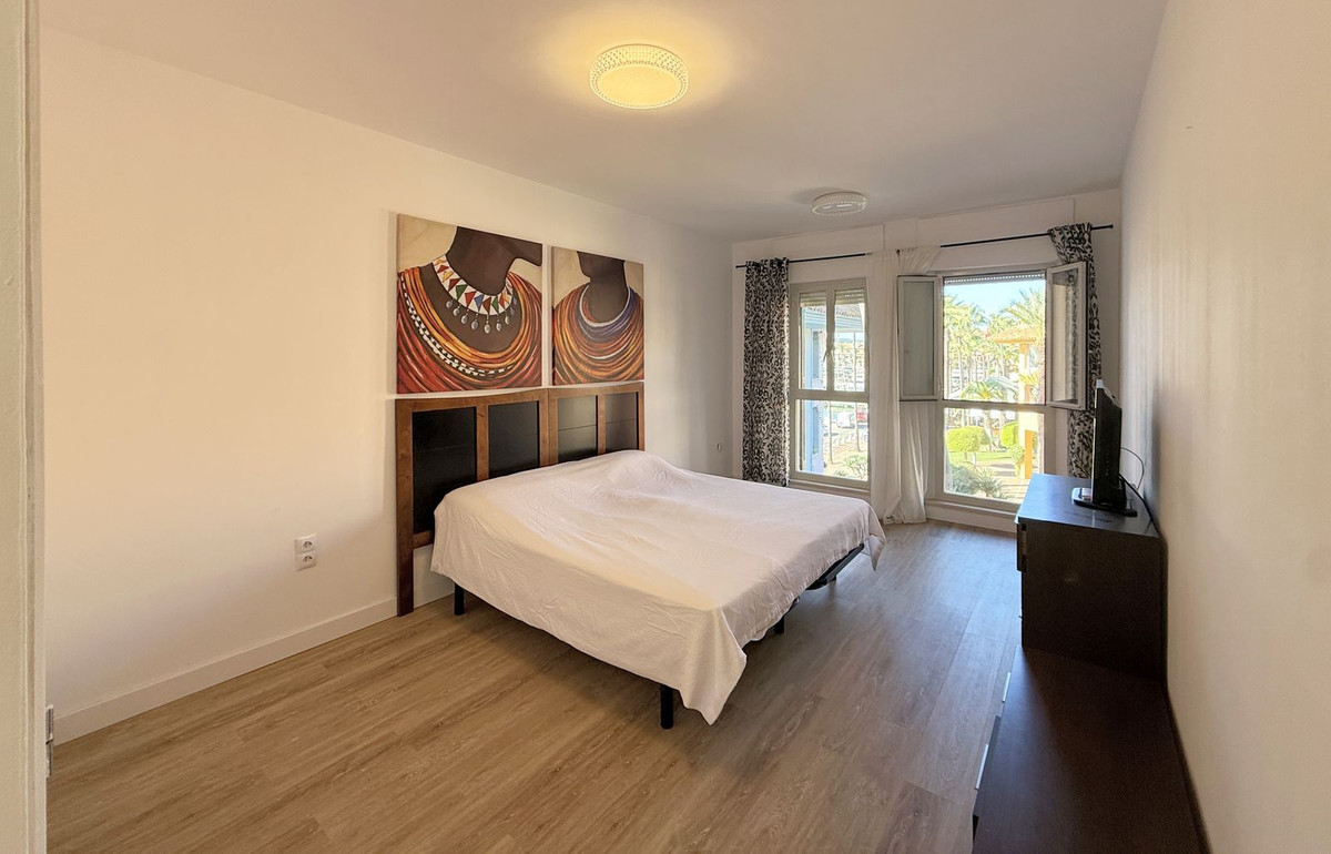 Te koop Middle Floor Apartment Costa Del Sol San Roque € 375.000,-