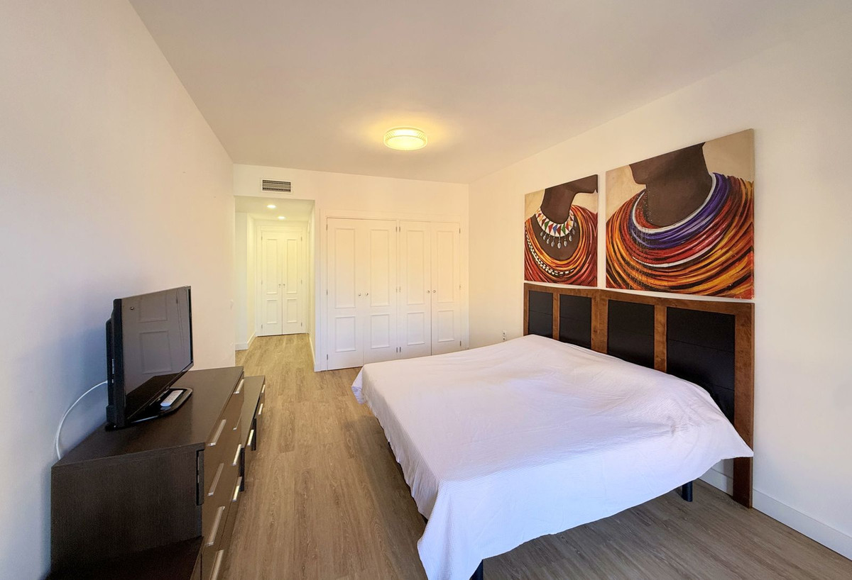 Te koop Middle Floor Apartment Costa Del Sol San Roque € 375.000,-