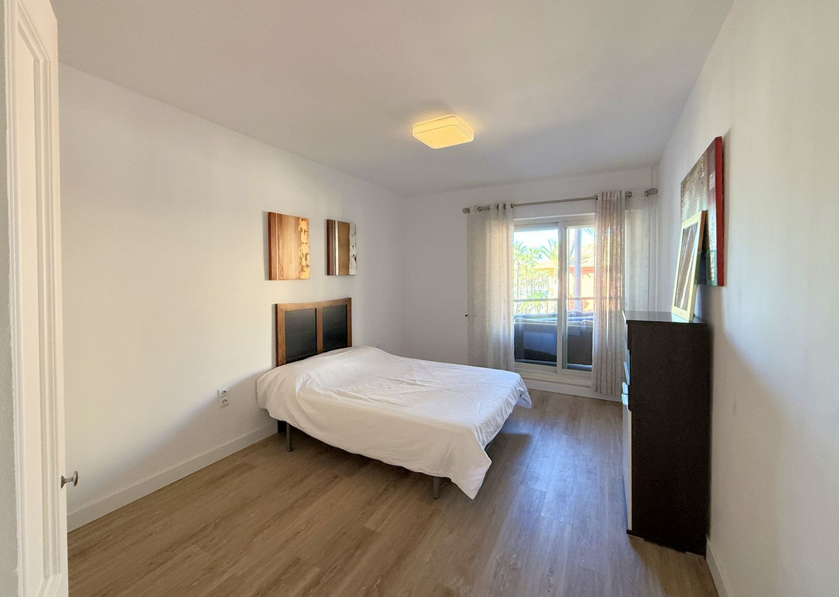 Te koop Middle Floor Apartment Costa Del Sol San Roque € 375.000,-