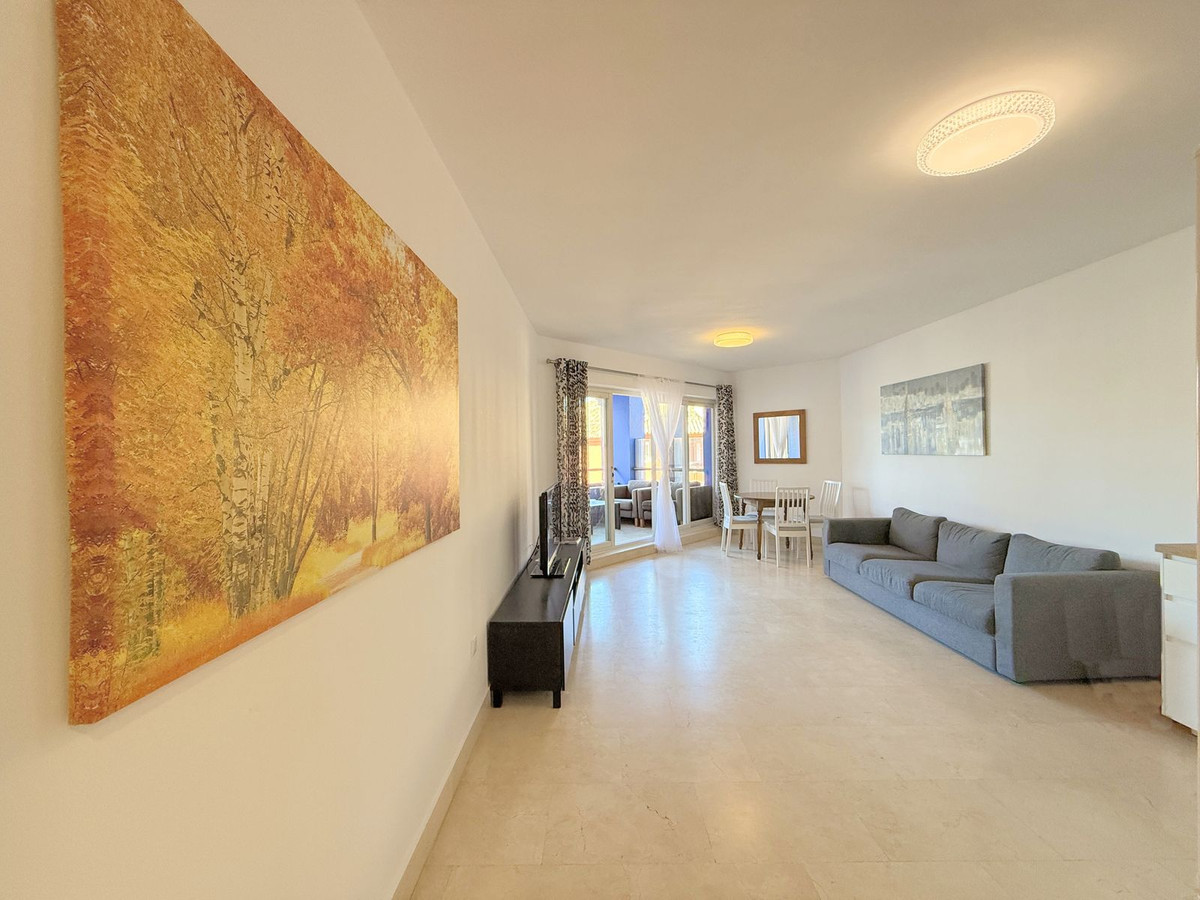 Te koop Middle Floor Apartment Costa Del Sol San Roque € 375.000,-