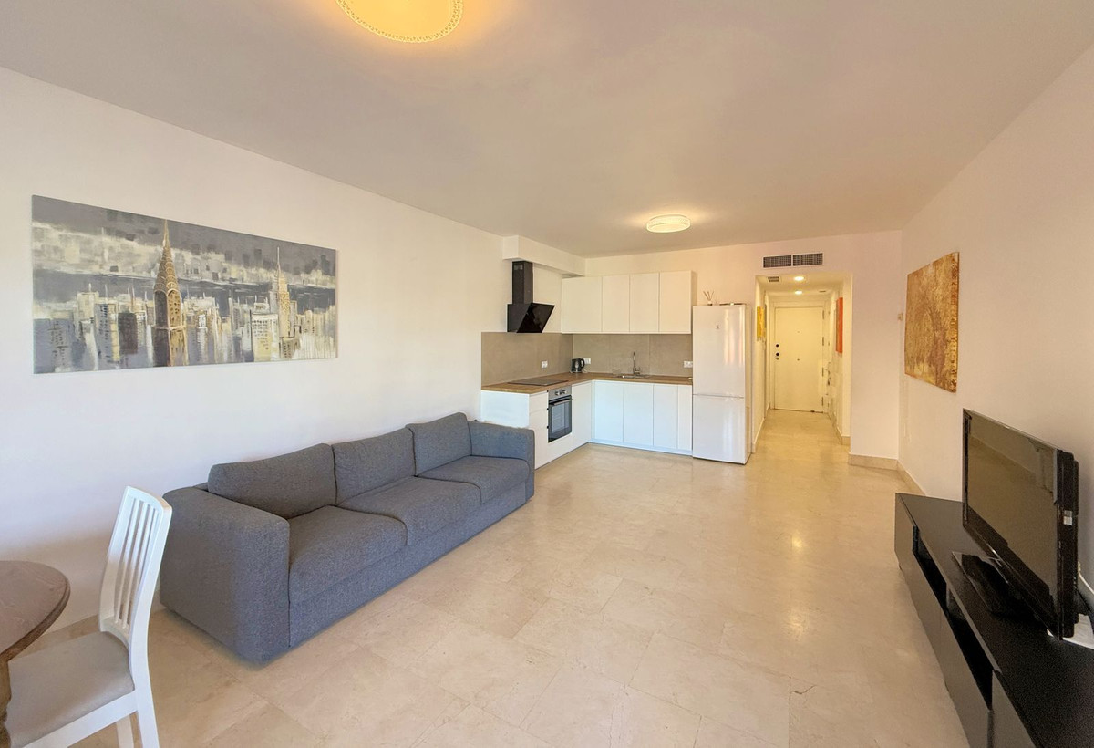 Te koop Middle Floor Apartment Costa Del Sol San Roque € 375.000,-