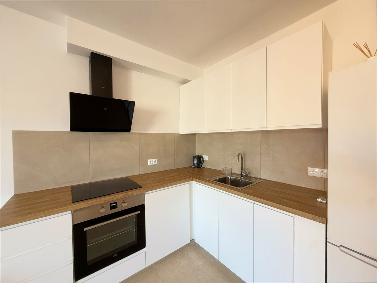 Te koop Middle Floor Apartment Costa Del Sol San Roque € 375.000,-