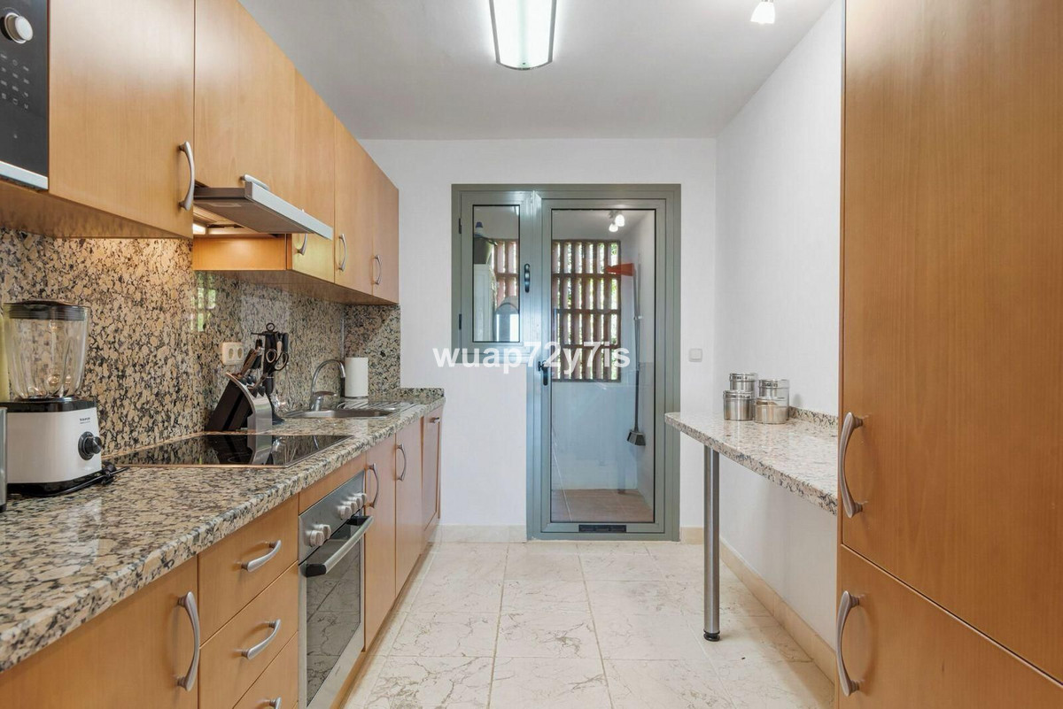 Te koop Middle Floor Apartment Costa Del Sol Los Flamingos € 580.000,-
