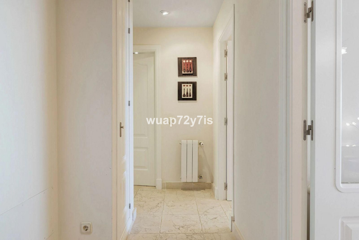 Te koop Middle Floor Apartment Costa Del Sol Los Flamingos € 580.000,-