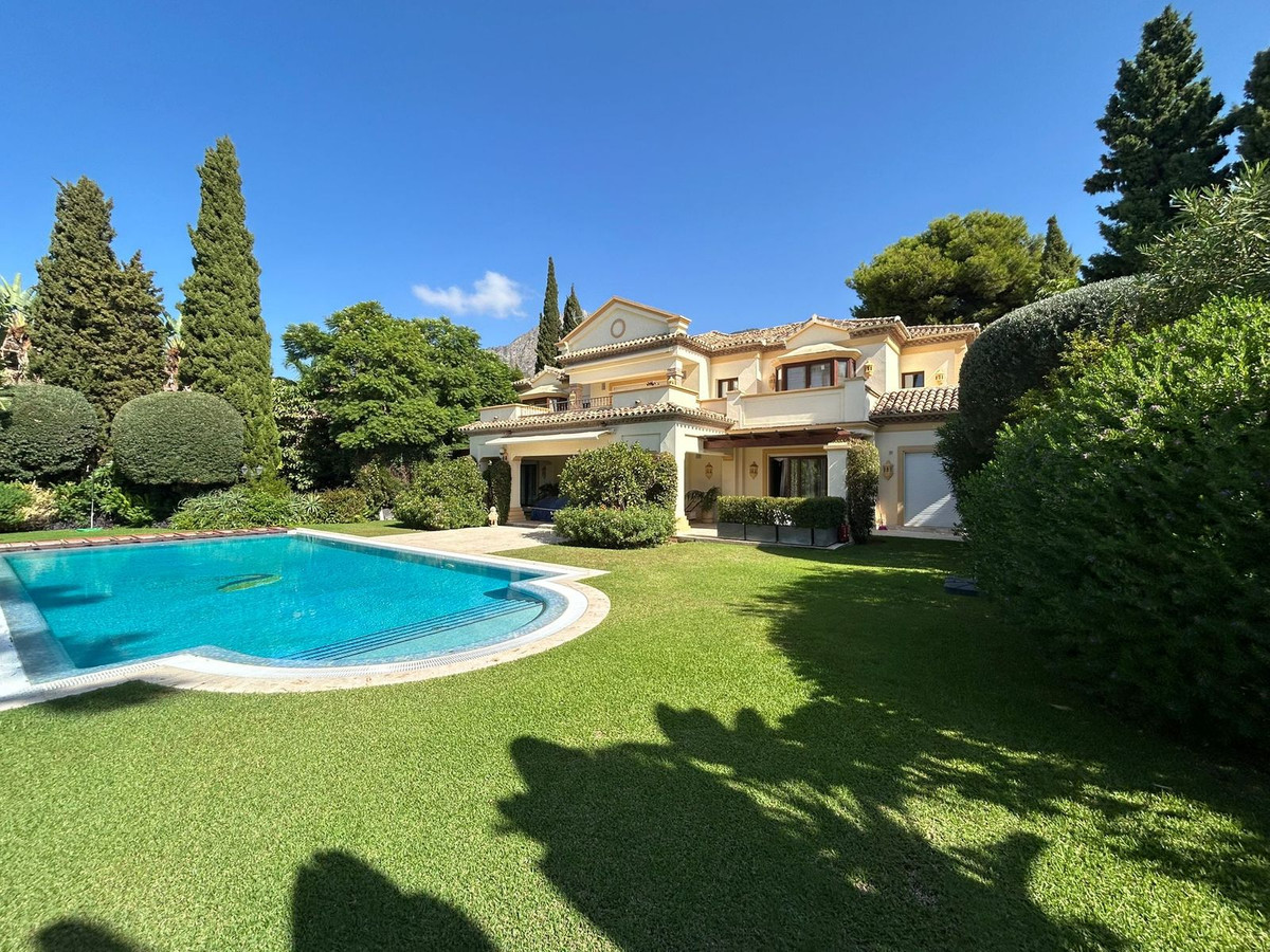 Te koop Vrijstaande Villa Costa Del Sol Sierra Blanca € 6.500.000,-
