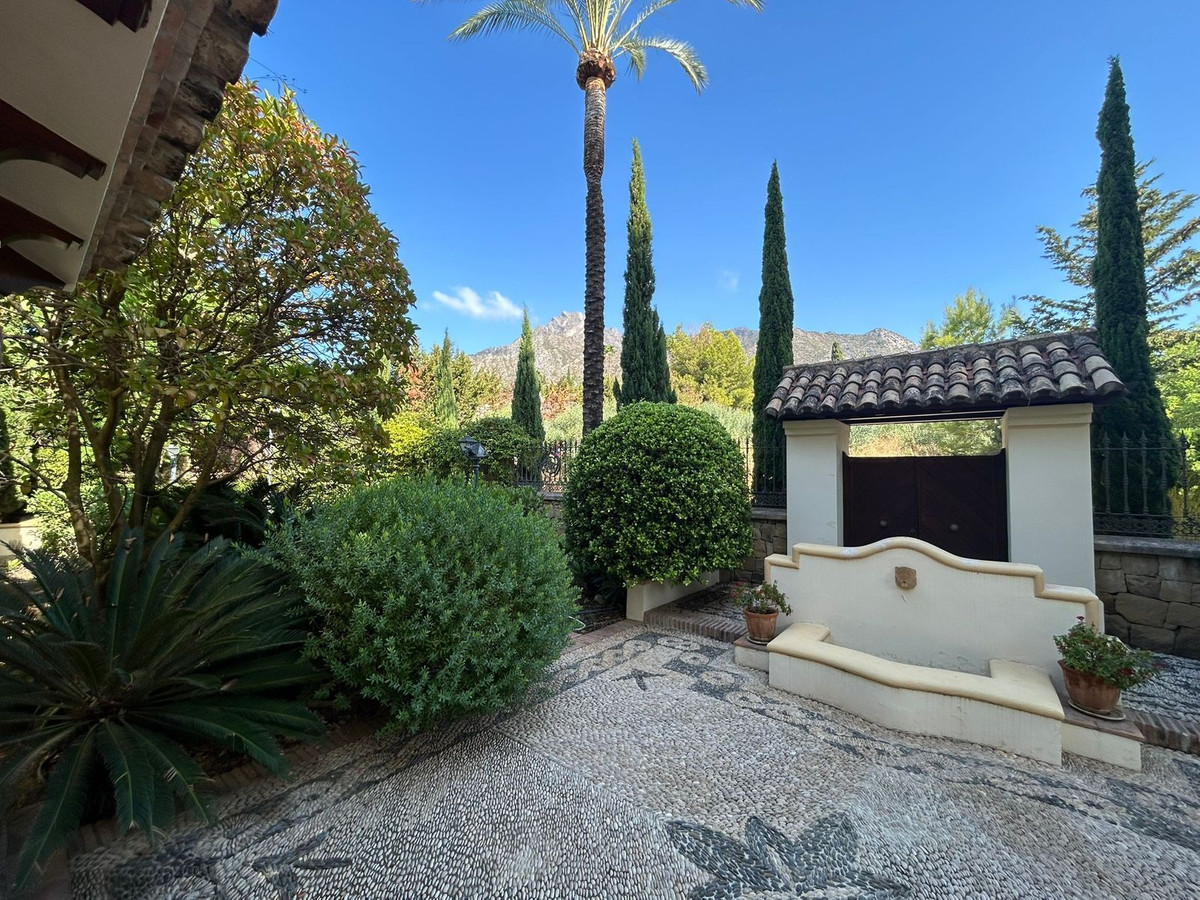 Te koop Vrijstaande Villa Costa Del Sol Sierra Blanca € 6.500.000,-