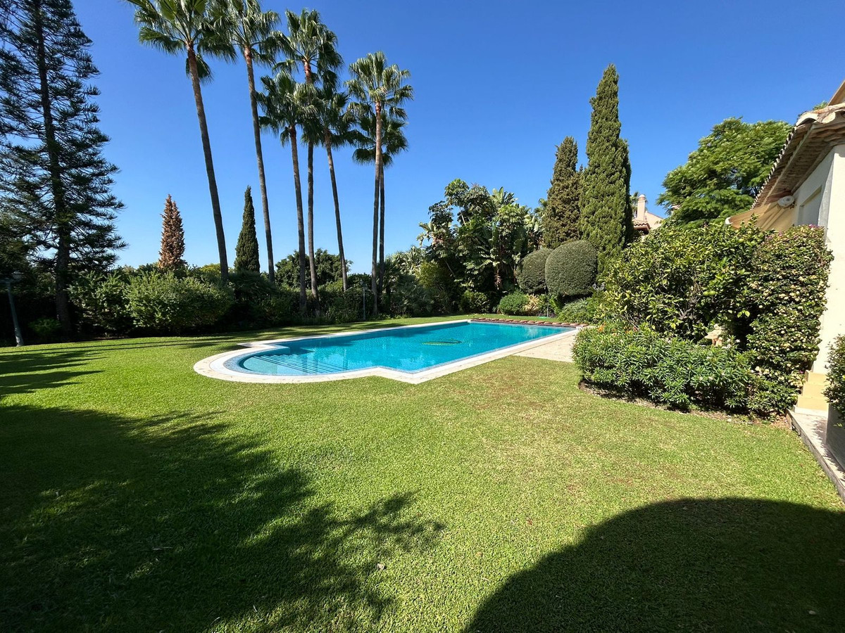 Te koop Vrijstaande Villa Costa Del Sol Sierra Blanca € 6.500.000,-
