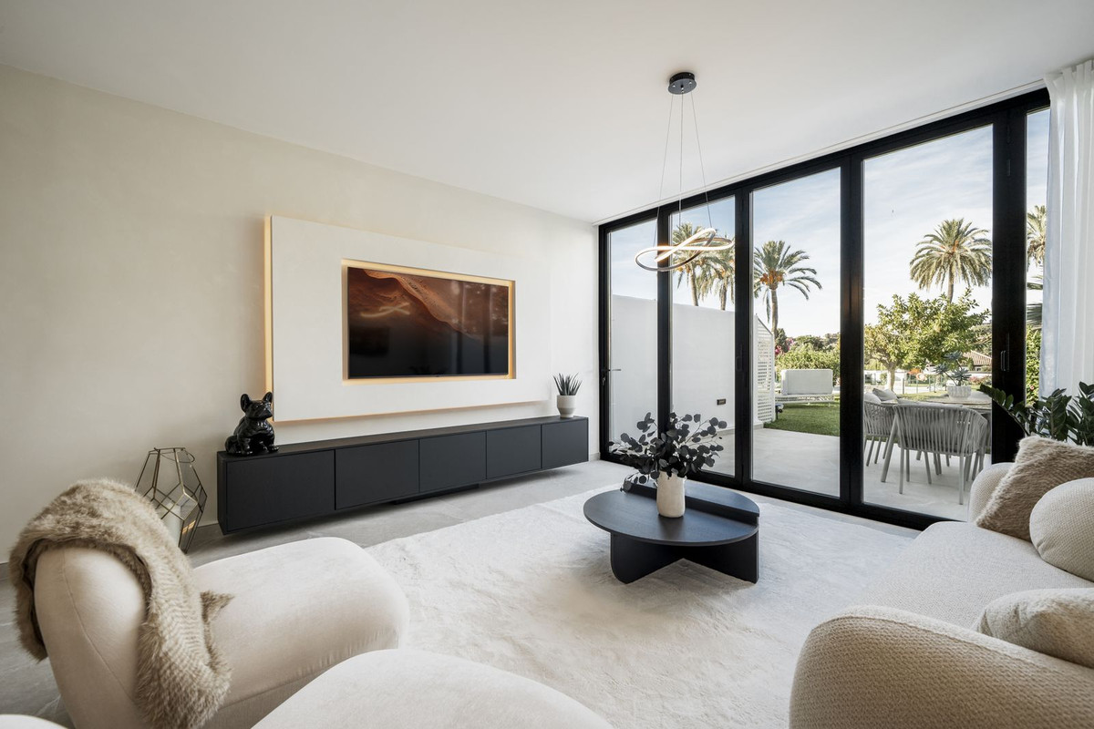 Te koop Herenhuis Costa Del Sol Nueva Andalucía € 1.590.000,-