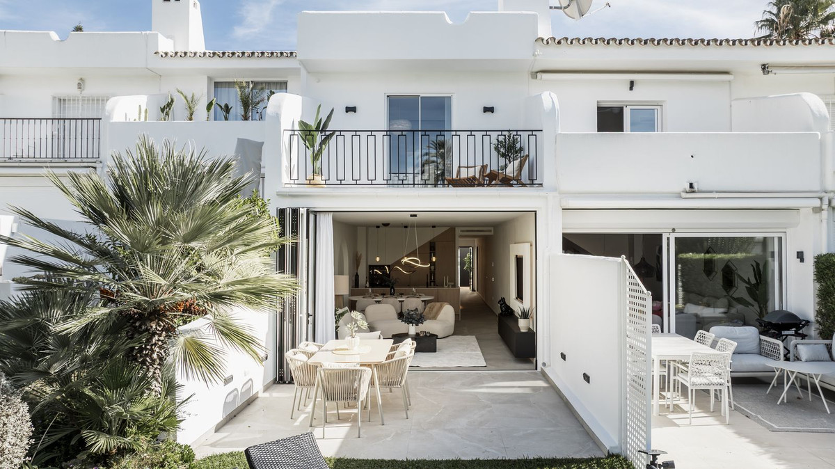 Te koop Herenhuis Costa Del Sol Nueva Andalucía € 1.590.000,-