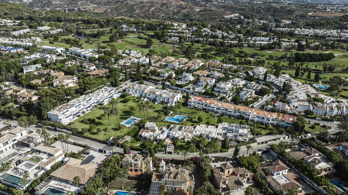 Te koop Herenhuis Costa Del Sol Nueva Andalucía € 1.590.000,-