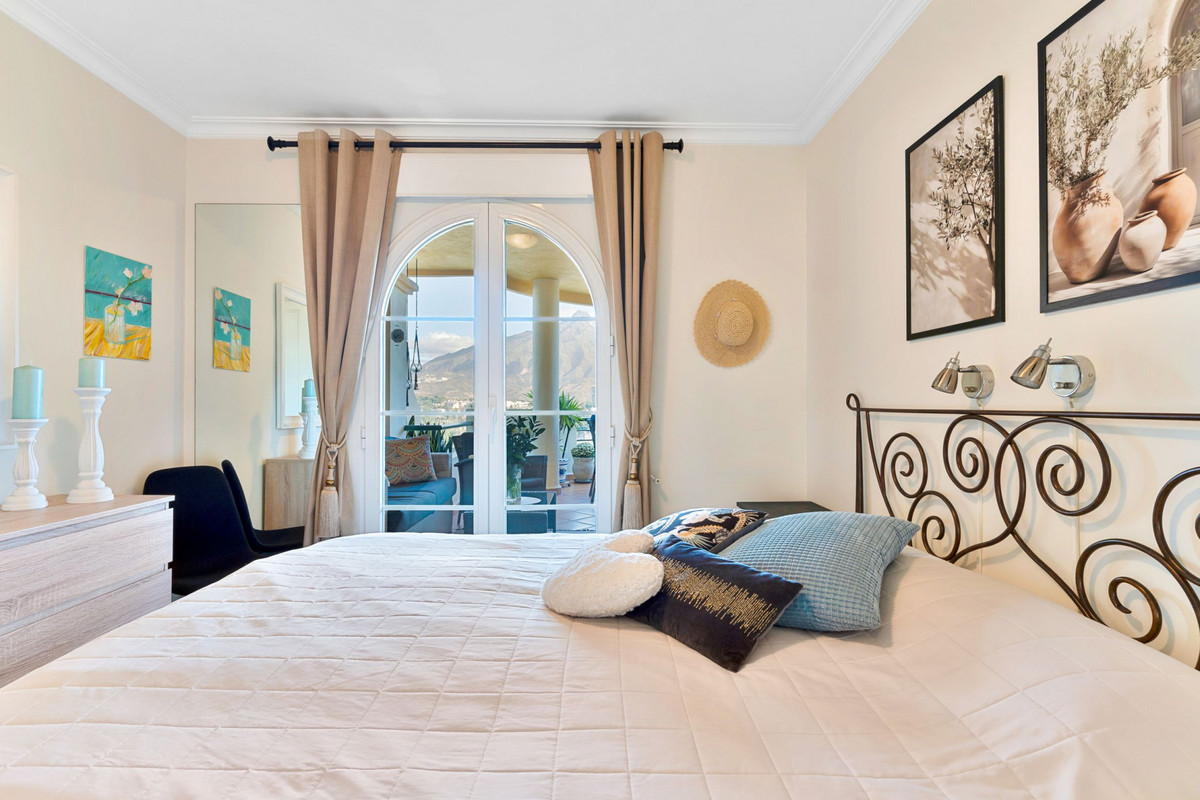 Te koop Middle Floor Apartment Costa Del Sol Nueva Andalucía € 499.000,-