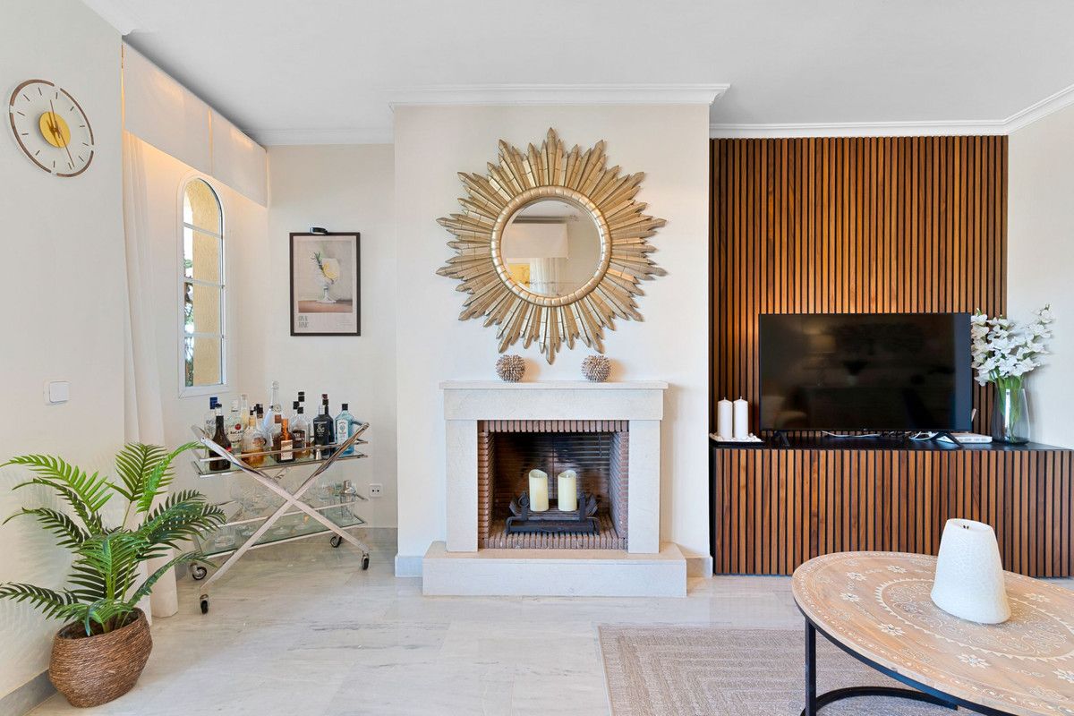 Te koop Middle Floor Apartment Costa Del Sol Nueva Andalucía € 499.000,-