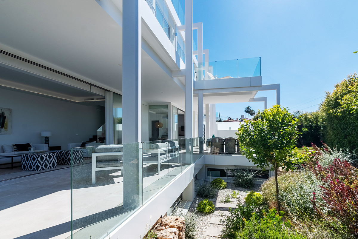 Te koop Vrijstaande Villa Costa Del Sol Marbella € 1.950.000,-