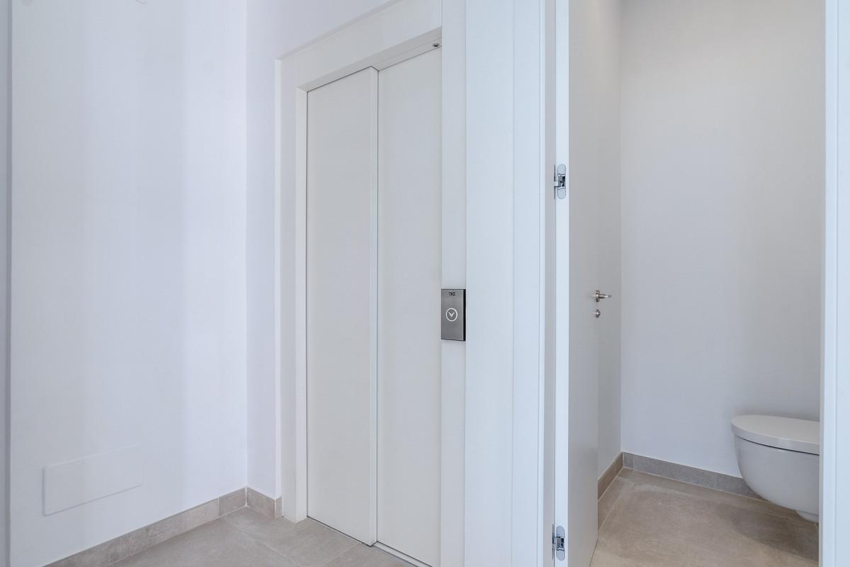 Te koop Vrijstaande Villa Costa Del Sol Marbella € 1.950.000,-