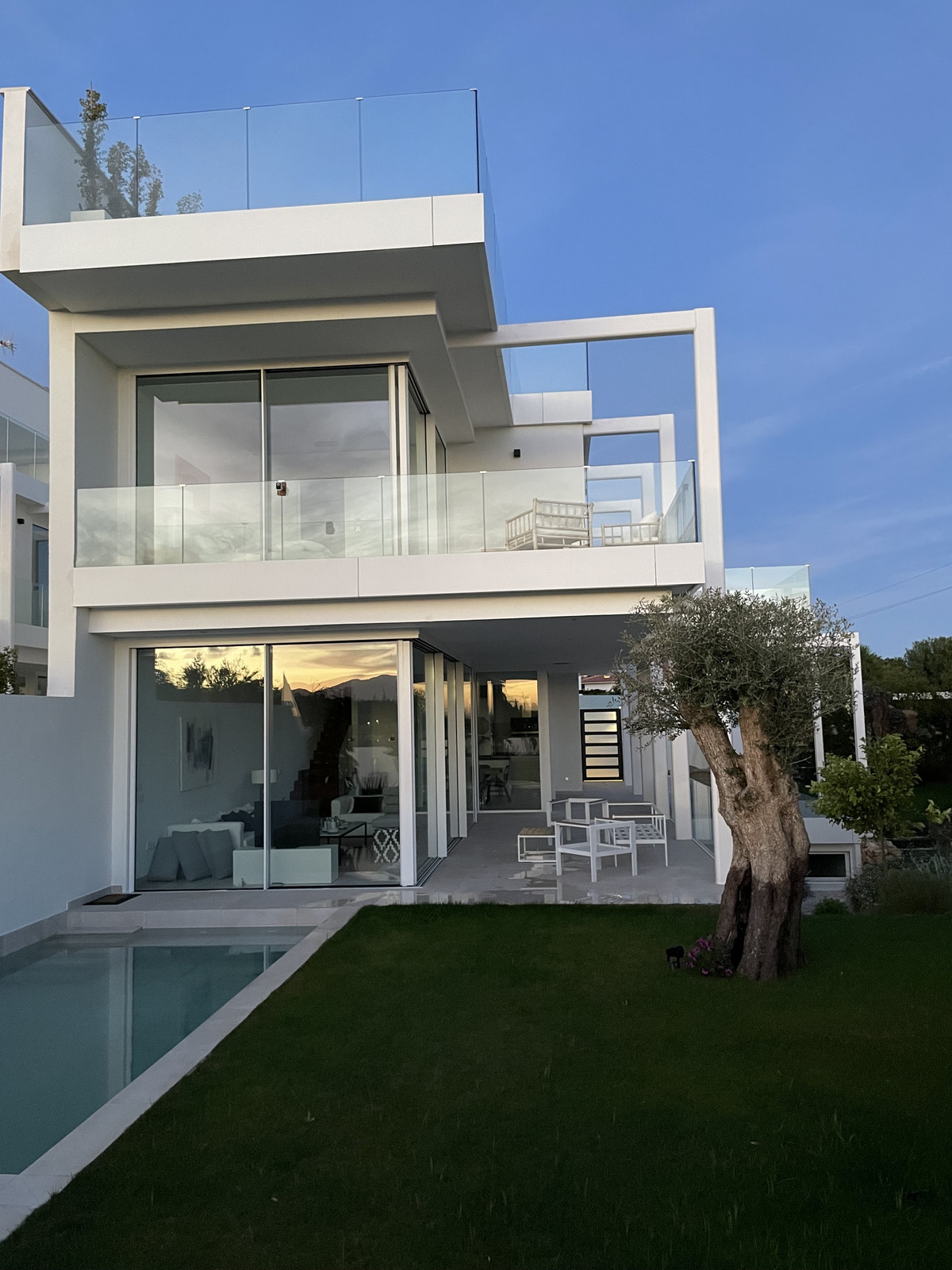 Te koop Vrijstaande Villa Costa Del Sol Marbella € 1.950.000,-